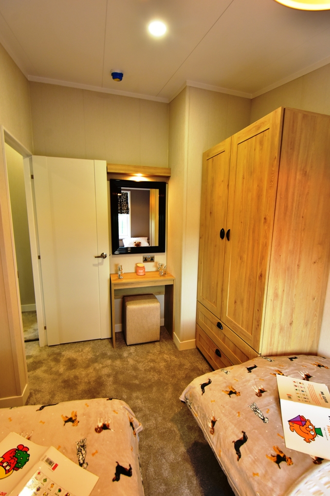 2026 Sunseeker Sensation holiday lodge twin bedroom